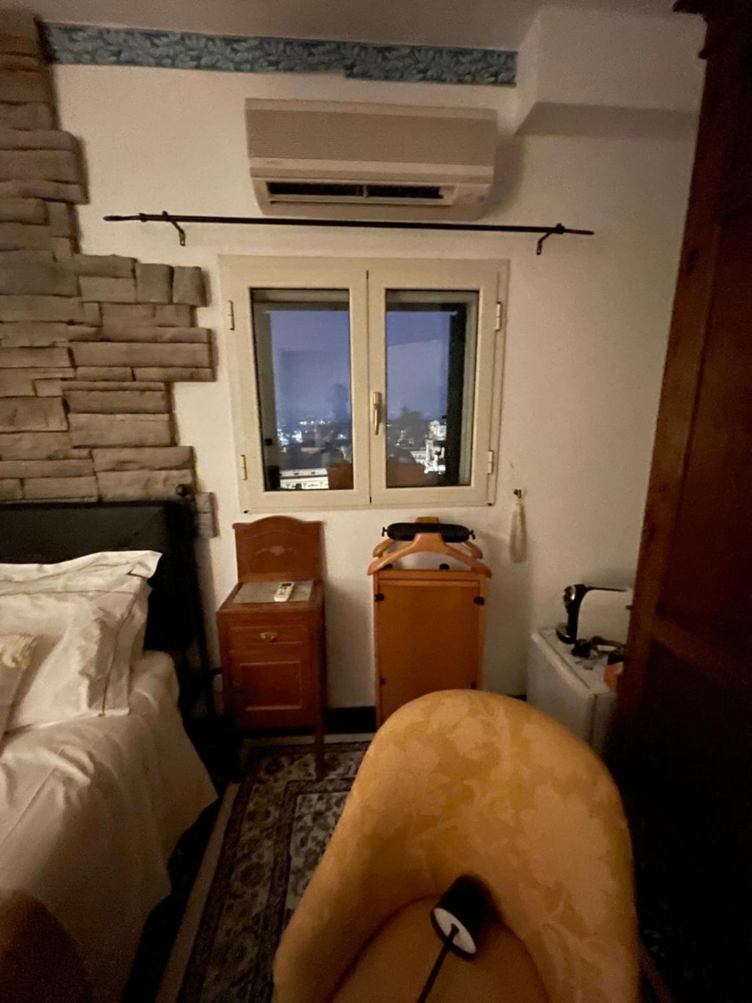 Casa Tipica Siciliana Patronale Home Bedandbreakfast Tremetrisoprailcielo Camere Con Vista, Colazione Interna In Terrazzo Panoramico Caltagirone Exterior foto